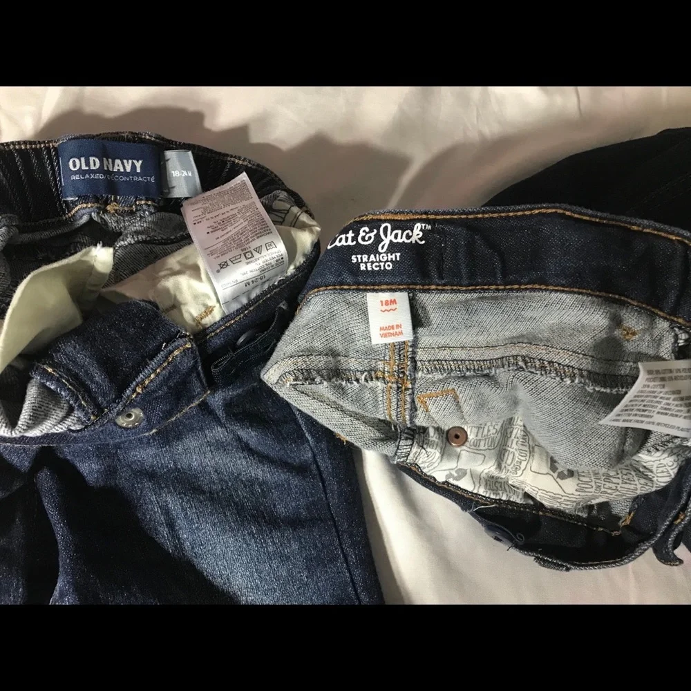 Two play clothes Old Navy 18-24m Cat & Jack 18M